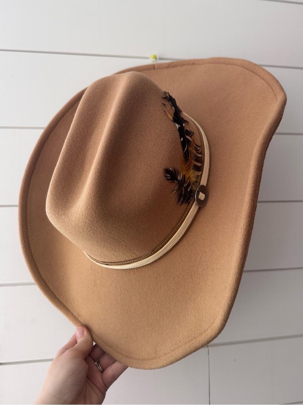 FRYE Western Hat with Feather Detail